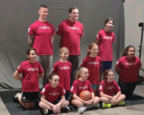 Frostandconngirlsbballteam